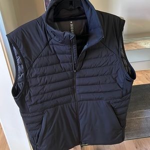 Lululemon men down for it all vest in black. Size medium. LIKE NEW.